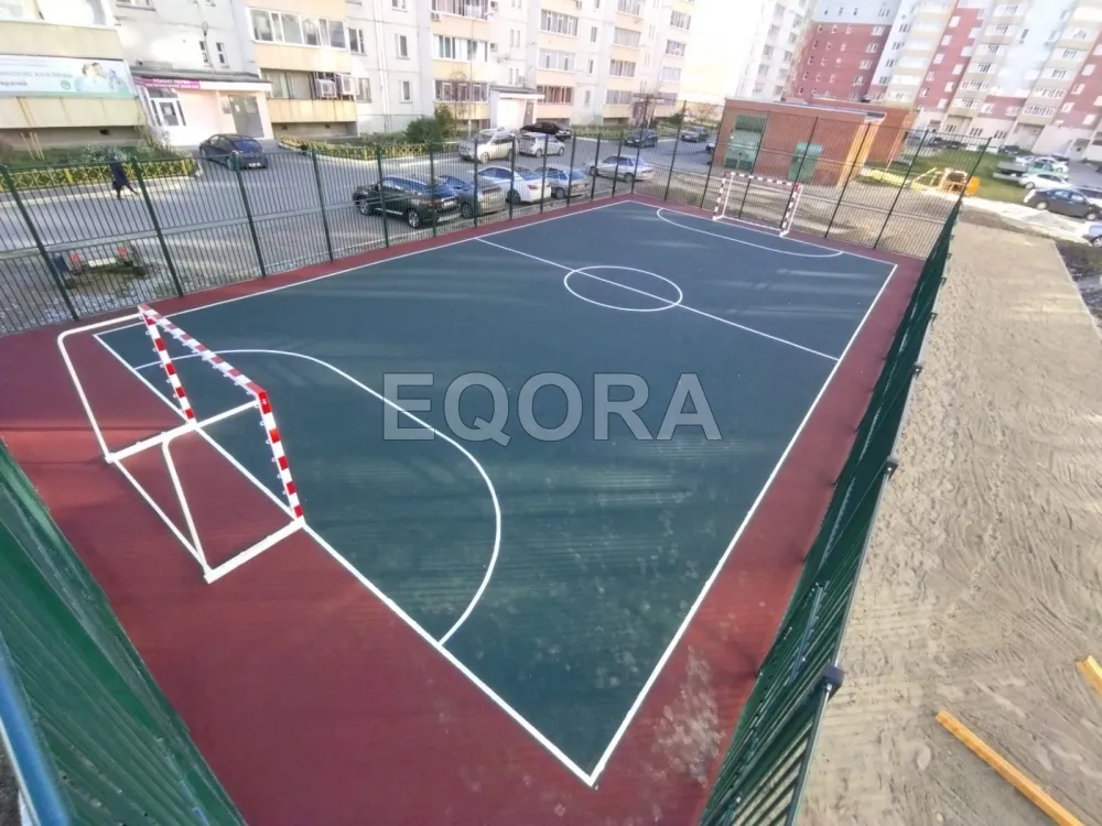 Устойчиво ли резиновое покрытие из крошки к химическим веществам в Электростали?